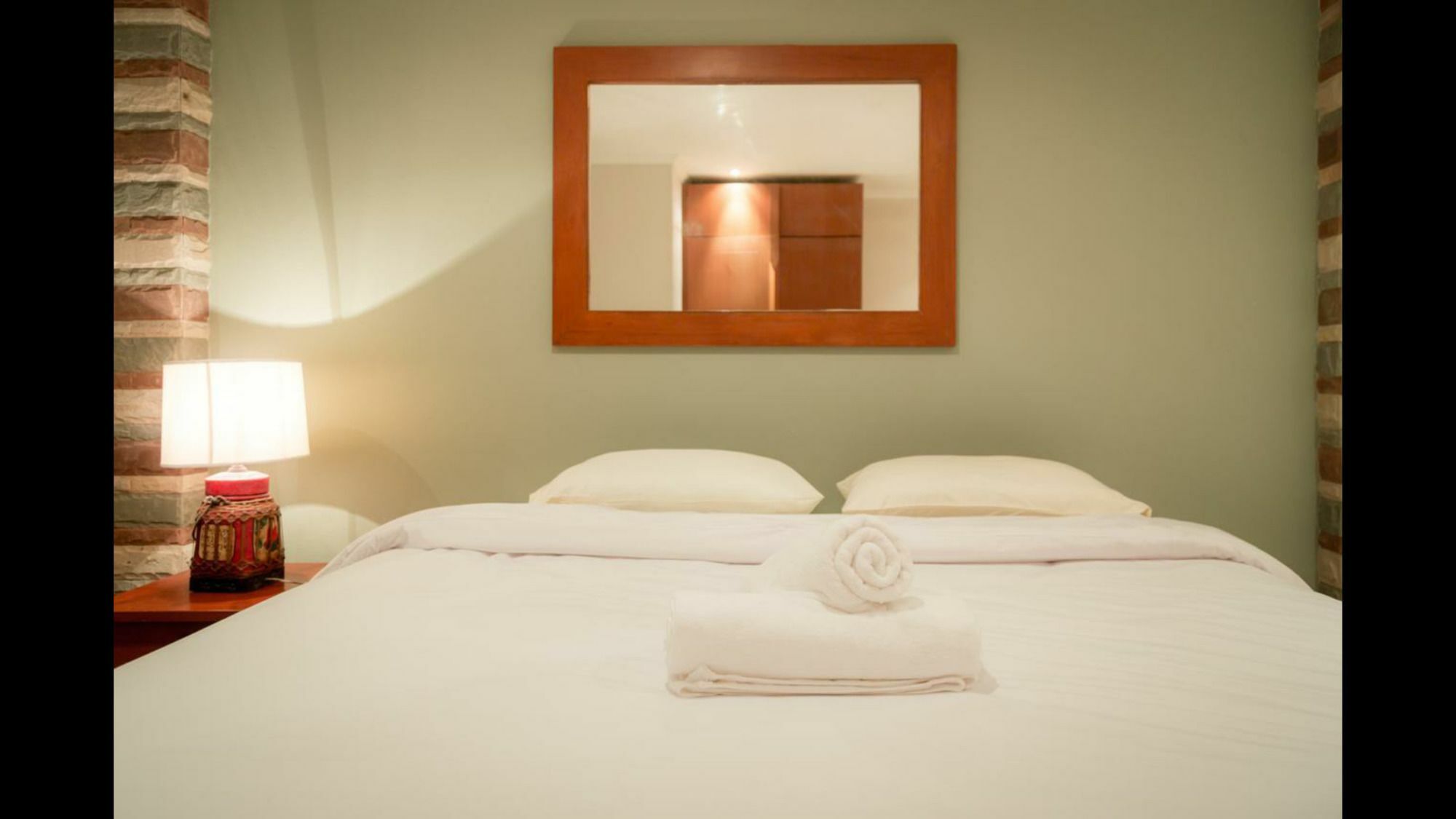 Avenue Beach Hotel Pantai Jomtien Bagian luar foto